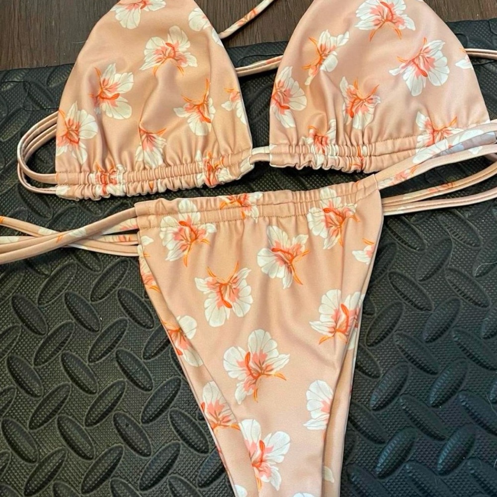 Lotus swim set